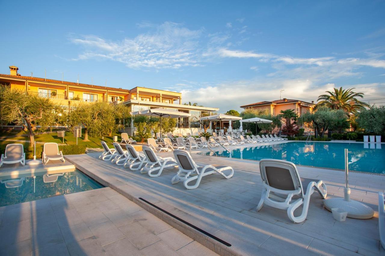 Hotel Villa Olivo Resort 3S Bardolino Exterior photo