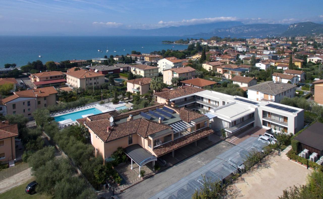 Hotel Villa Olivo Resort 3S Bardolino Exterior photo