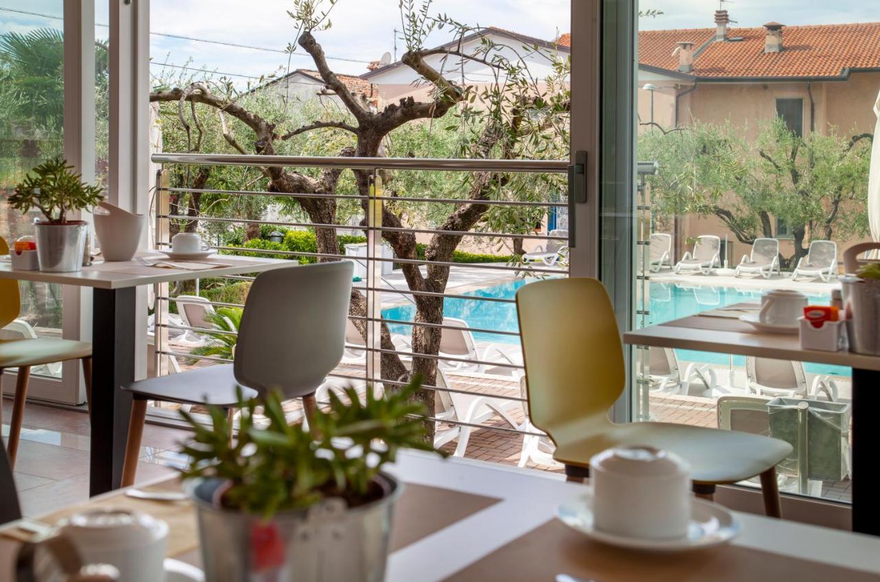 Hotel Villa Olivo Resort 3S Bardolino Exterior photo